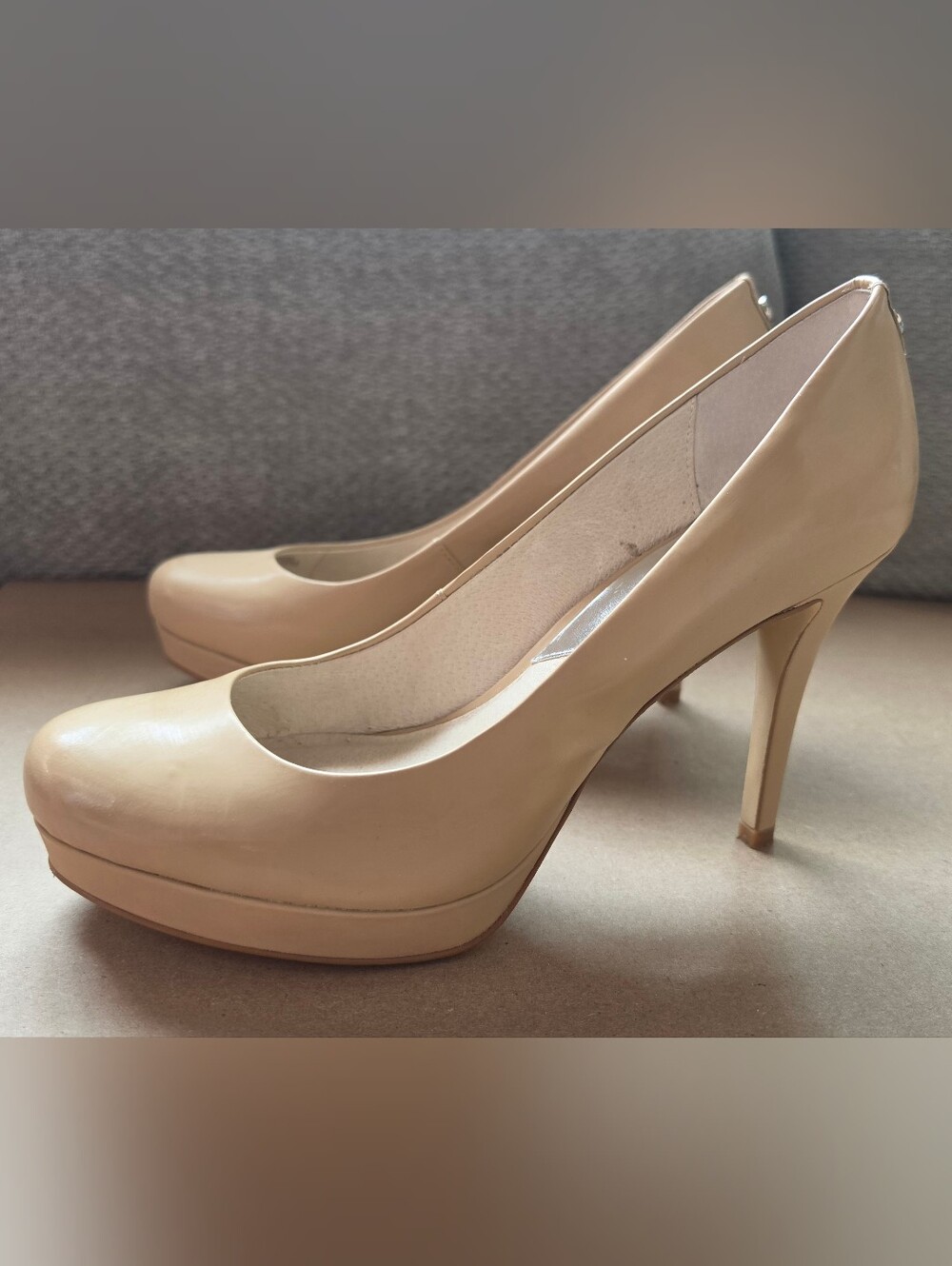 Michael Kors Ionna Nude Patent Platform Pumps – Size 9.5
